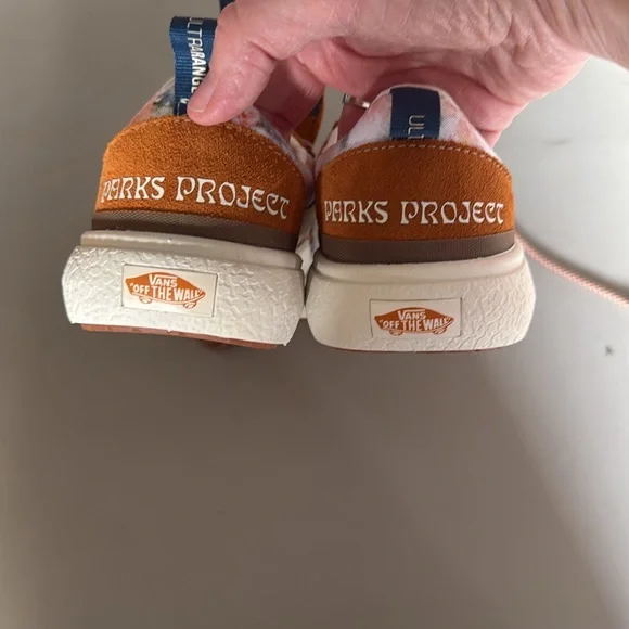 Vans Orange and Blue Sneakers with brown leather accents - Picture 3 of 7